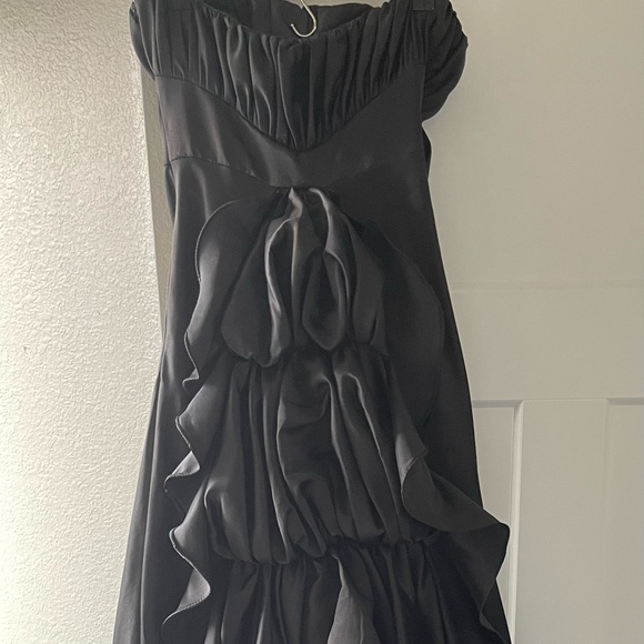 Nika Prom Dress - Picture 2 of 3
